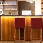 伦纳酒店